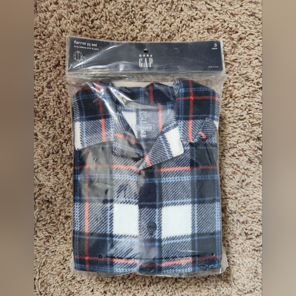 Gap Flannel Pajama PJ Set Button Front Toddler Size 3 NWT